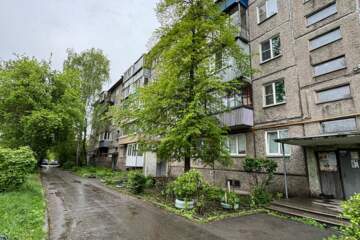 2-к квартира, 43,8 м², 1/5 эт.