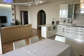4-к квартира, 121 м², 18/20 эт.