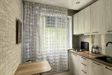 2-к квартира, 43,8 м², 1/5 эт.