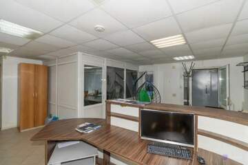 Помещение своб.назн., 86 м², 1/5 эт.