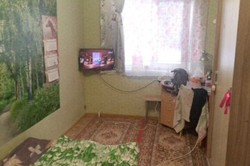 Комната, (всего 3 ком.), 17,2 м², 1/5 эт.