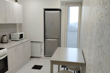 2-к квартира, 52 м², 10/10 эт.