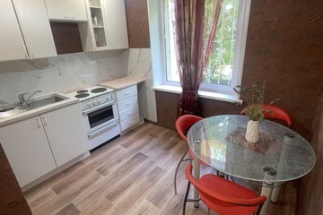 2-к квартира, 55,7 м², 1/10 эт.