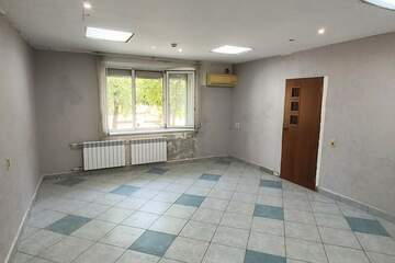 Парикмах., 52 м², 1/9 эт.
